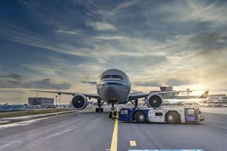 Koupil jsem si letenky za 1 200 korun, aerolinka mi vrátila 30 tisíc - Médium.cz